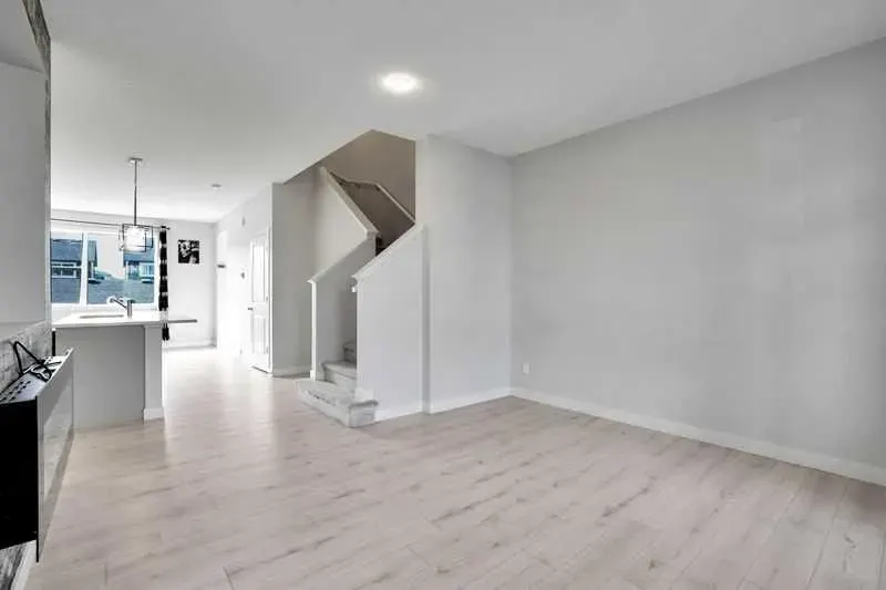 143 HIGHVIEW Gate SE