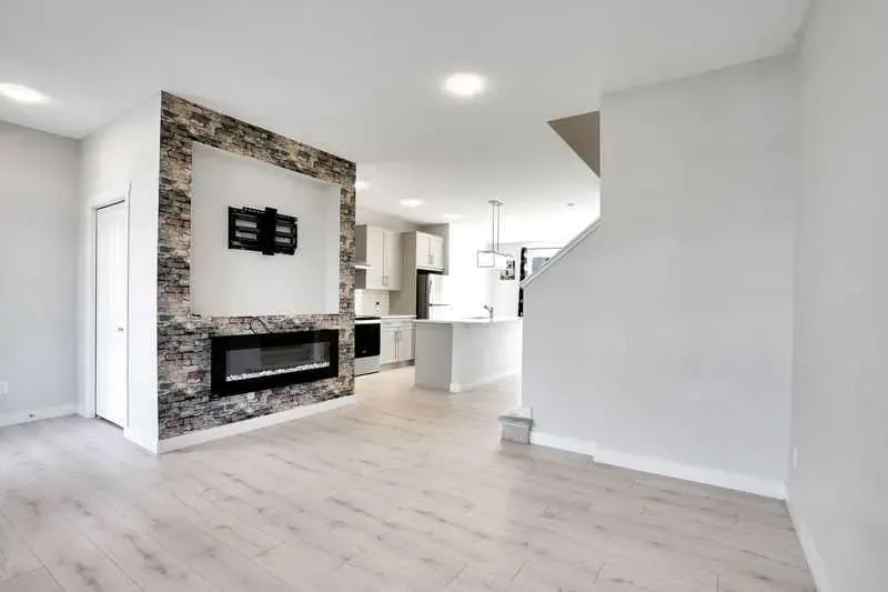 143 HIGHVIEW Gate SE