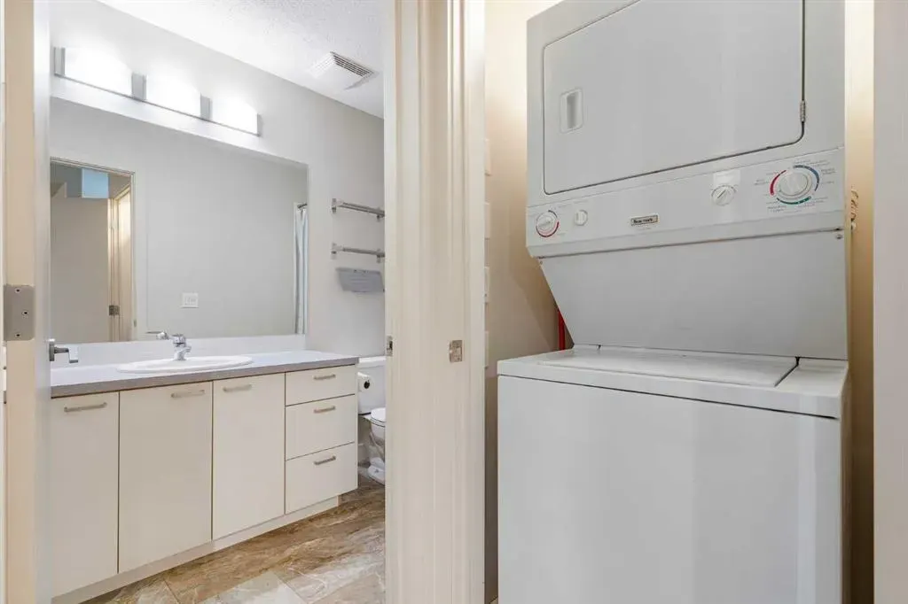 315 24 Avenue SW, #111