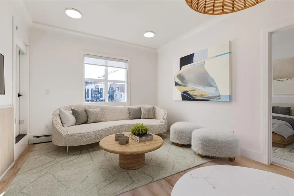 4270 Norford Avenue NW, #2111