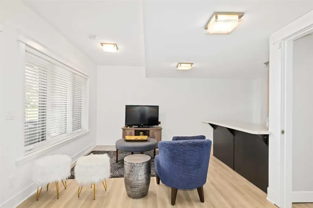 208 Sparrow Hawk Drive, #8