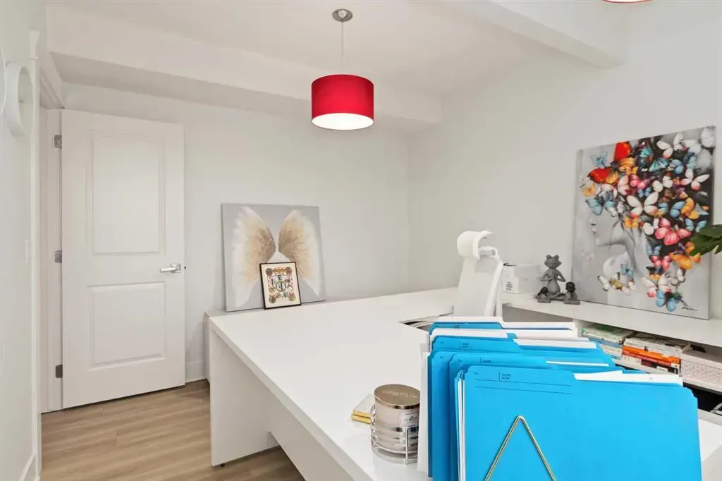208 Sparrow Hawk Drive, #8