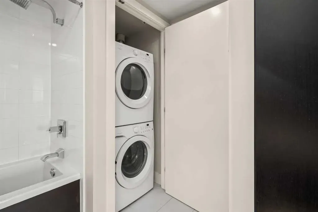 1111 10 Street SW, #1907
