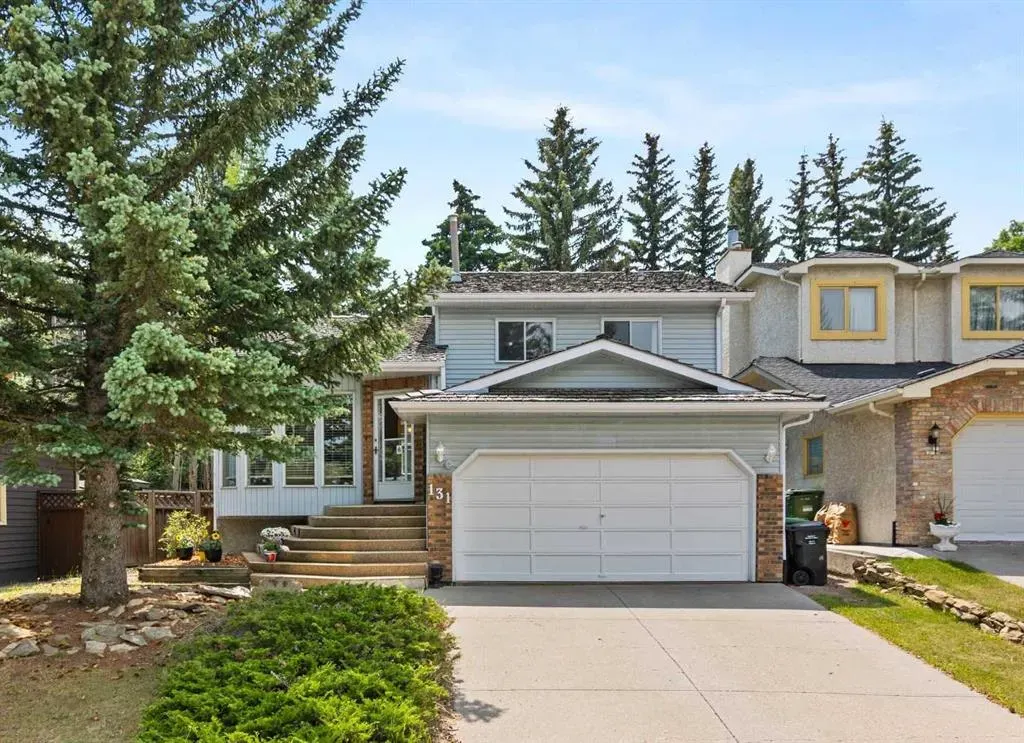 131 Stratton Crescent SW