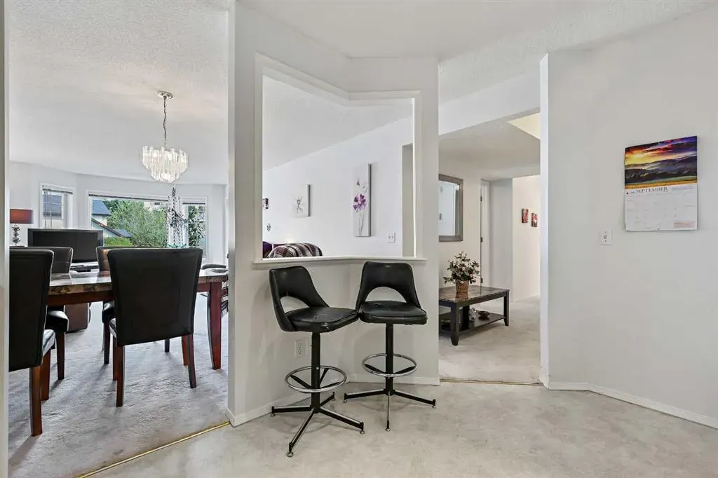 1000 Sienna Park Green SW, #1206