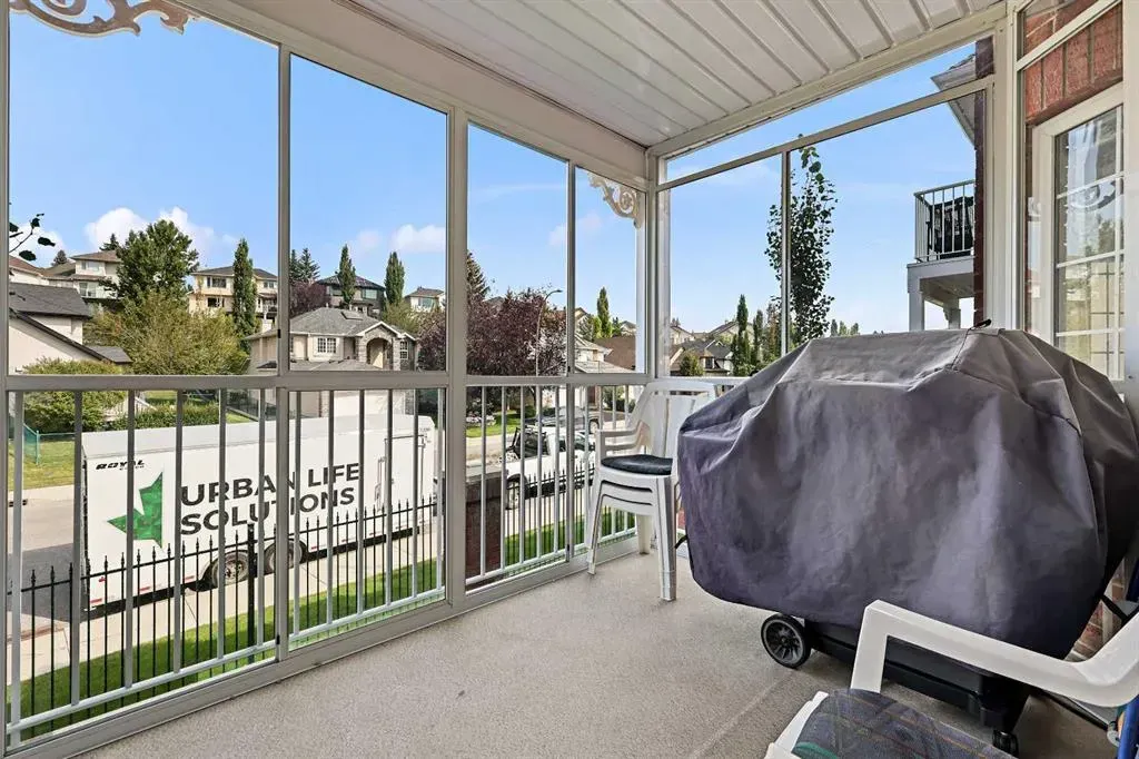 1000 Sienna Park Green SW, #1206