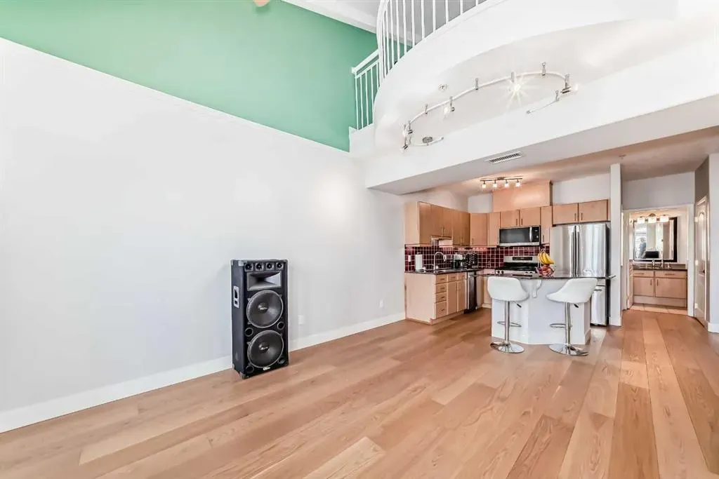 1026 12 Avenue SW, #404