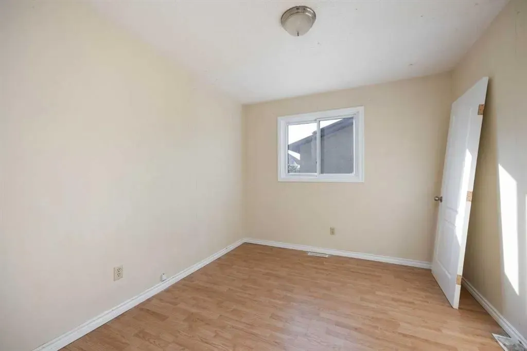 185 Cochrane Crescent
