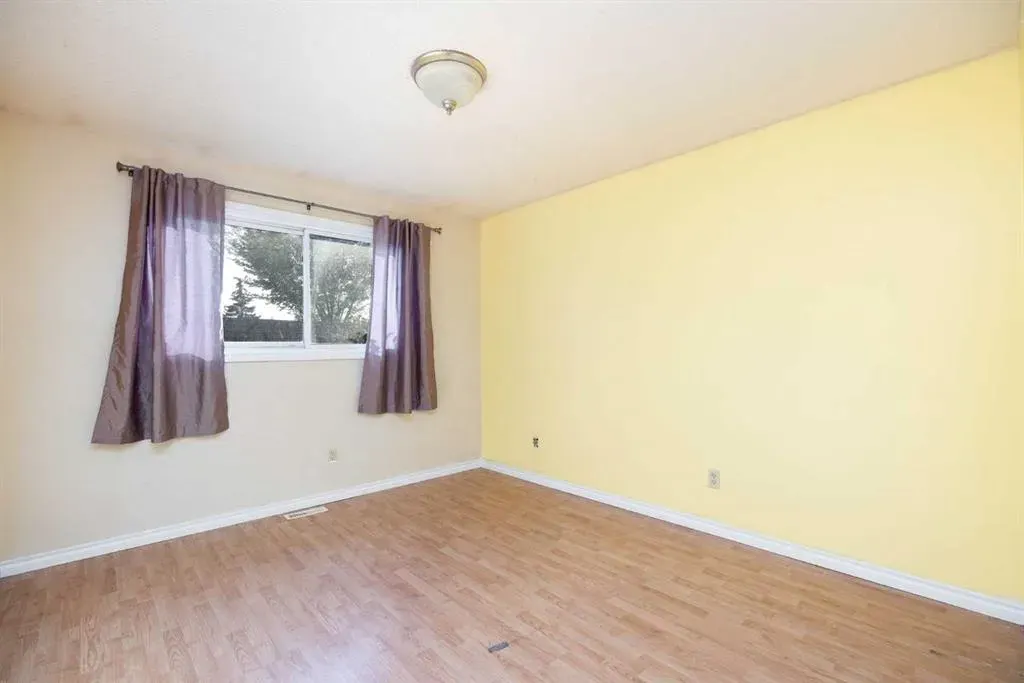 185 Cochrane Crescent