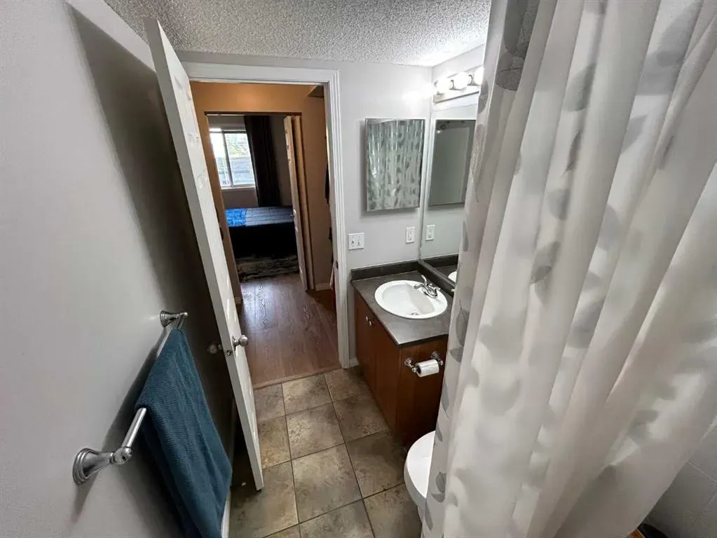 505 Railway Street W, #2118