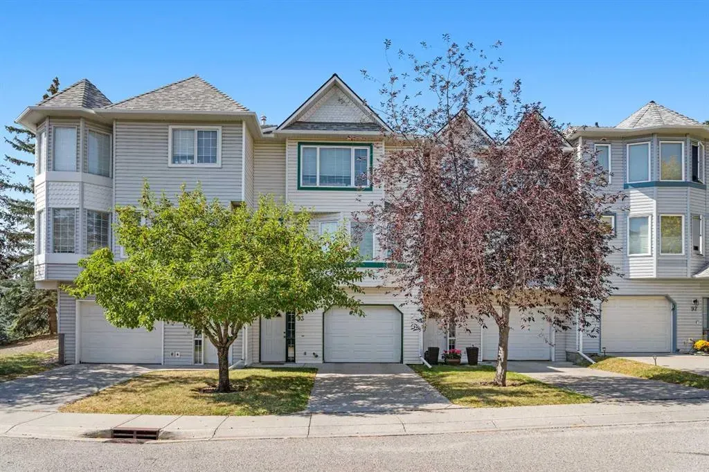 93 Patina Rise SW
