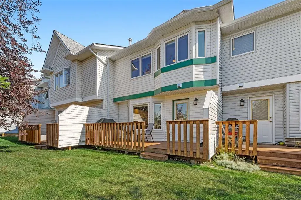 93 Patina Rise SW
