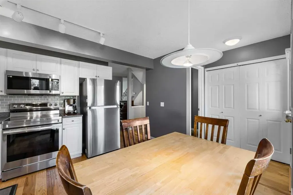 93 Patina Rise SW