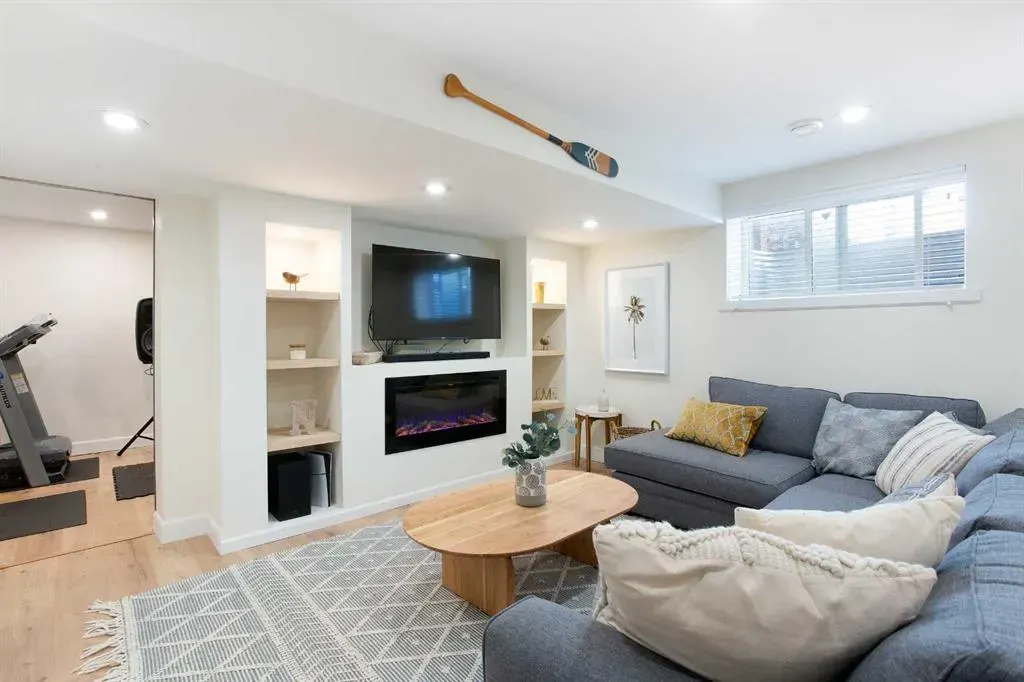 32 Cityscape Mount NE