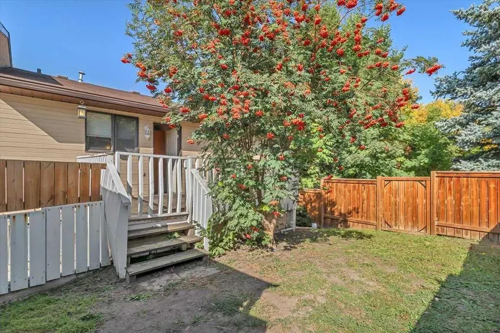 201 4 Avenue SE