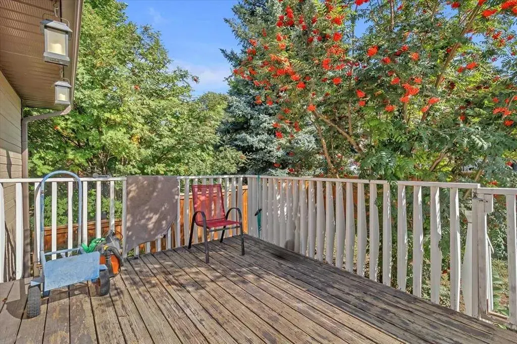 201 4 Avenue SE
