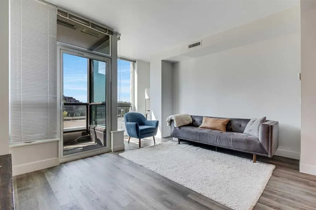 222 Riverfront Avenue SW, #548