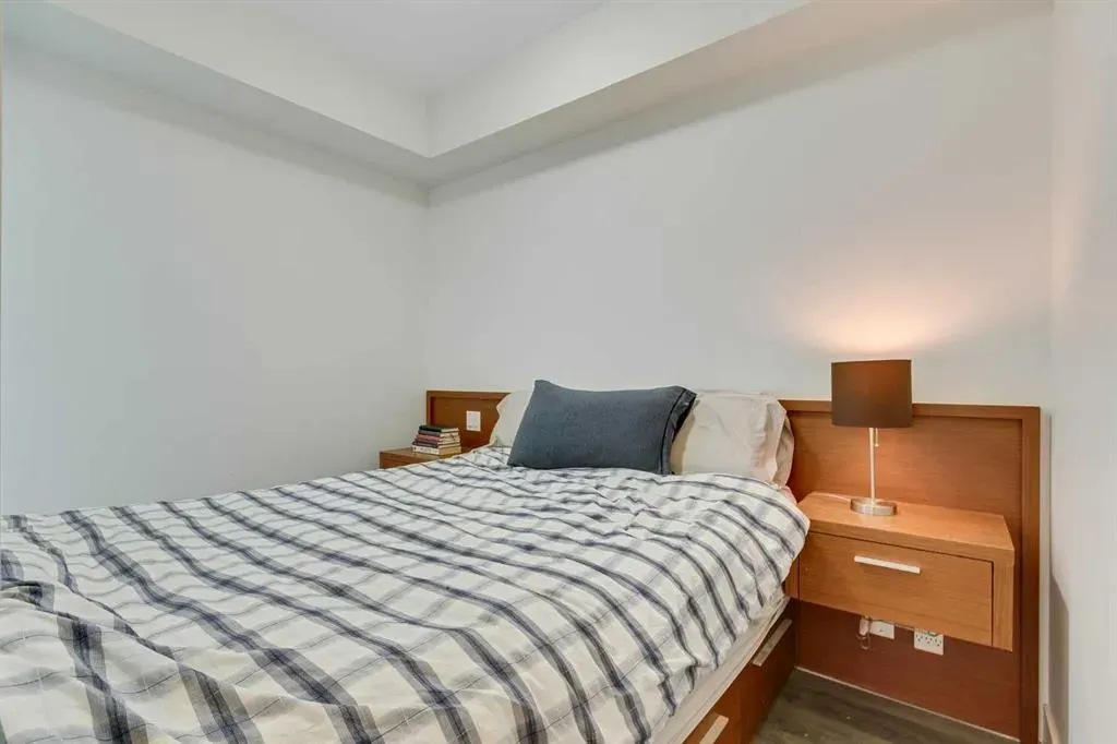 222 Riverfront Avenue SW, #548