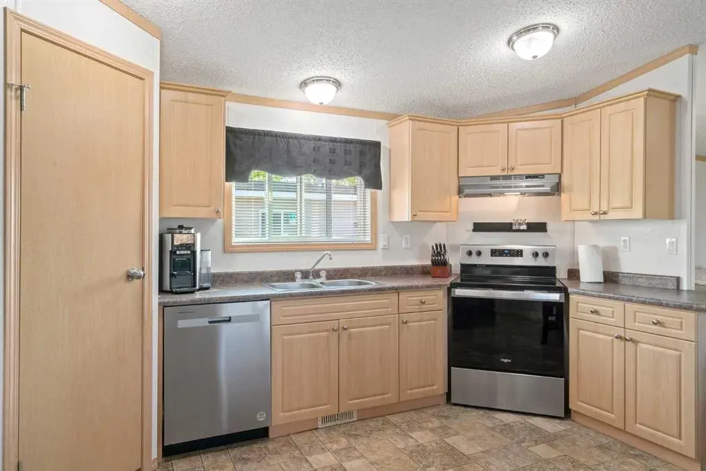6220 17th Avenue SE, #207