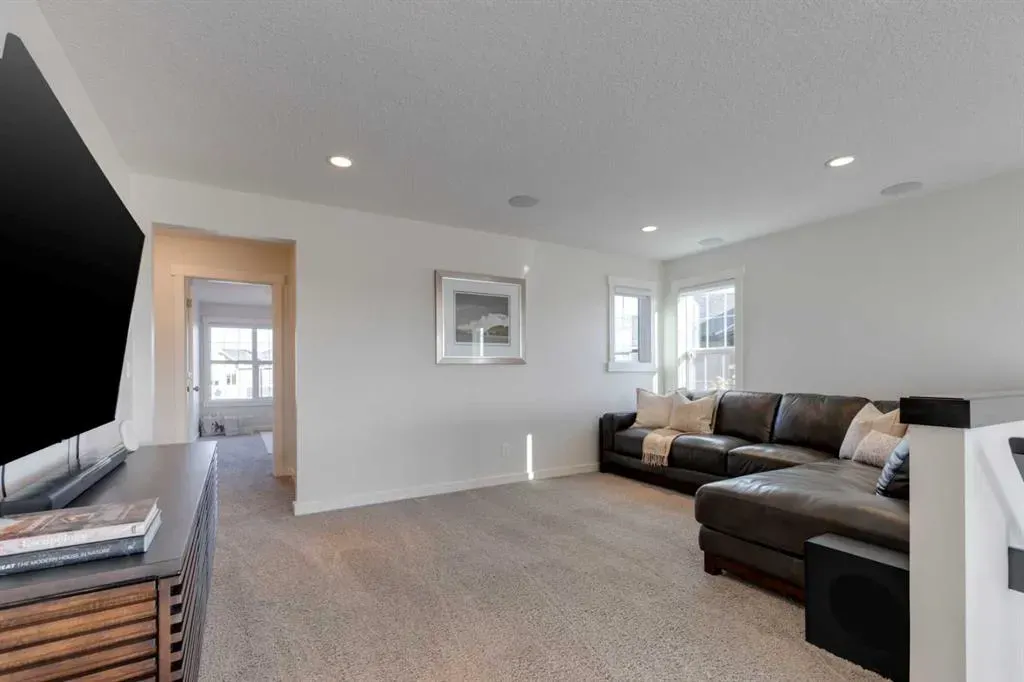 161 Kingsmere Cove SE