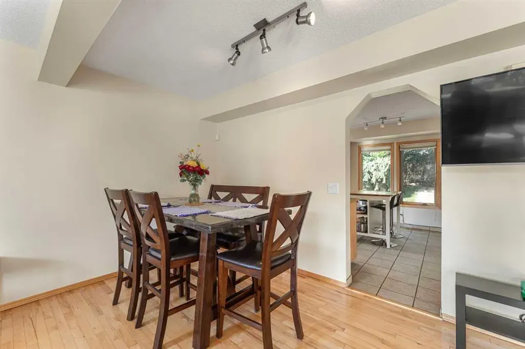 651 Killarney Glen Court SW