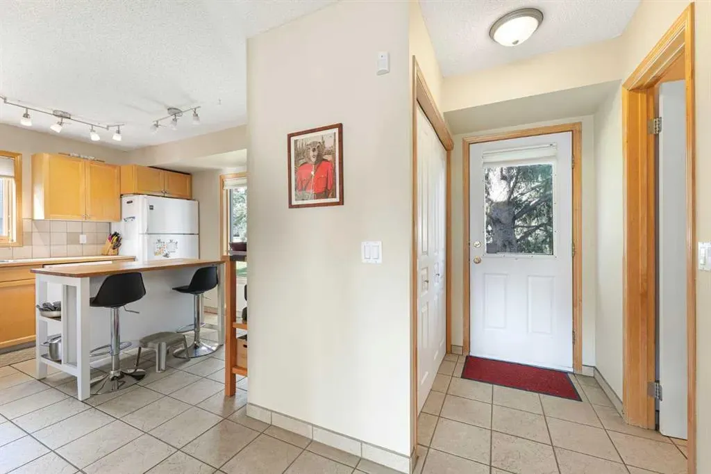 651 Killarney Glen Court SW