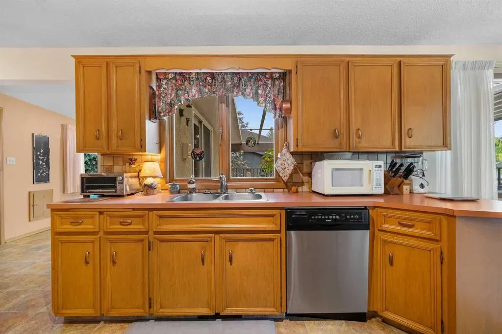 10 Varsville Place NW