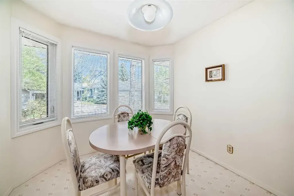 44 Hawkside Park NW