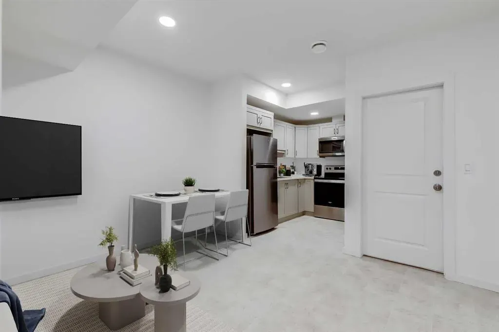 61 Belmont Drive SW