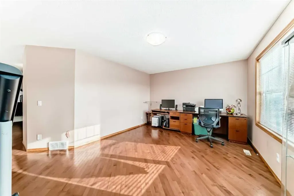 16062 Everstone Road SW