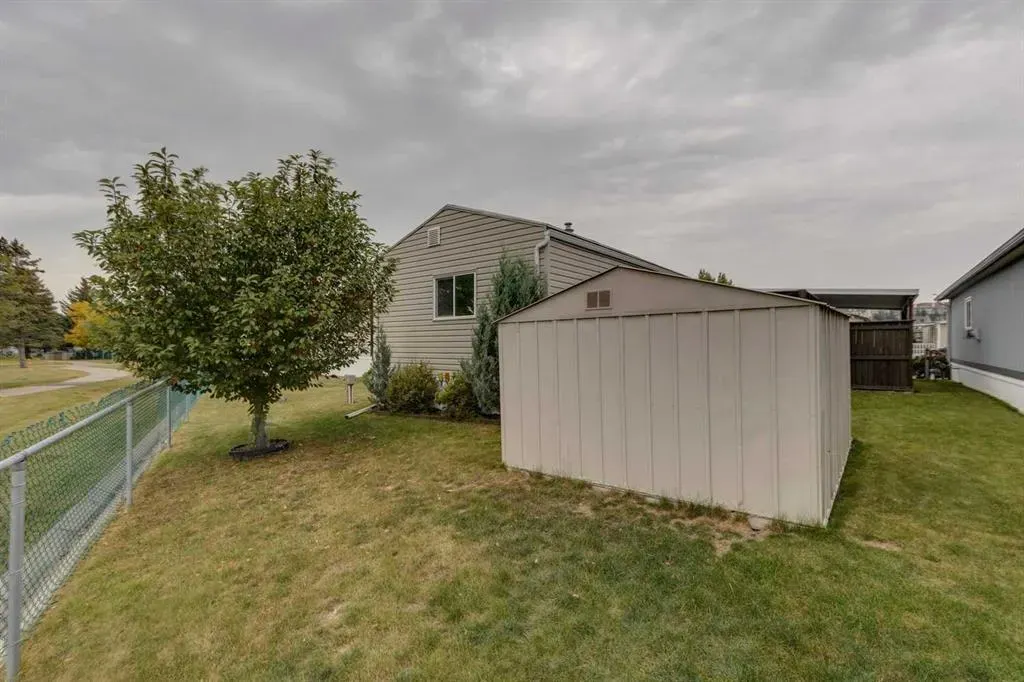 99 Arbour Lake Road NW, #106