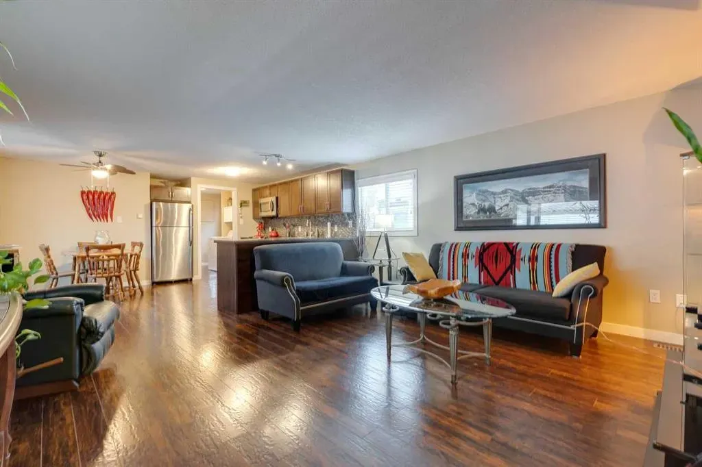 99 Arbour Lake Road NW, #106