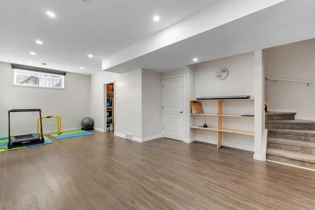 231 Lavender Manor SE