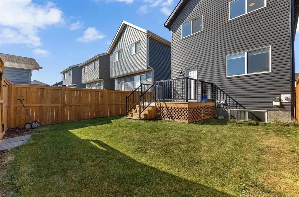 231 Lavender Manor SE