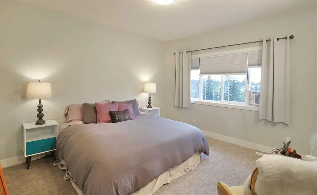 214 McArdell Drive, #17
