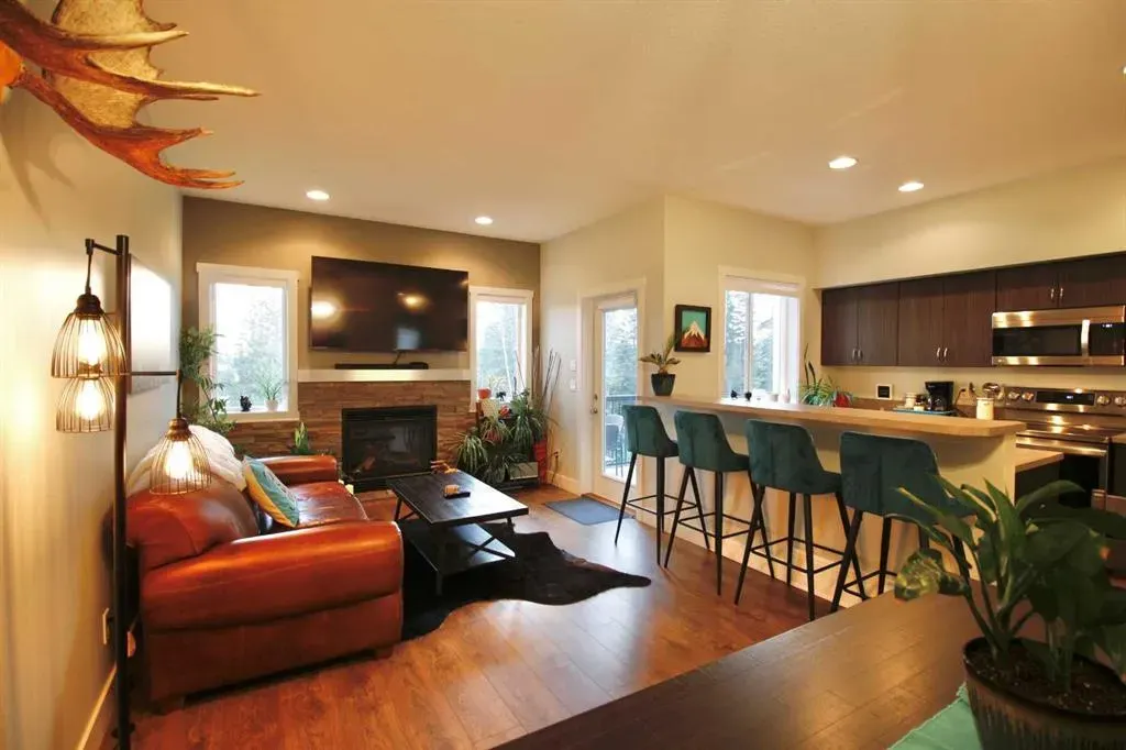 214 McArdell Drive, #17