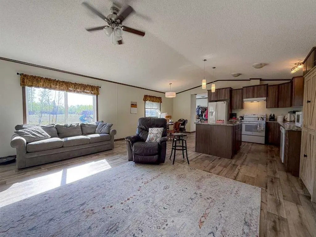 12104 TWP RD 792