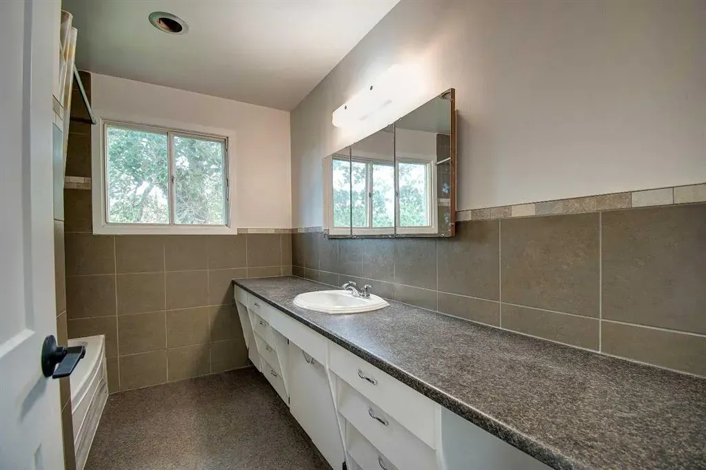 12153 Township Road 284