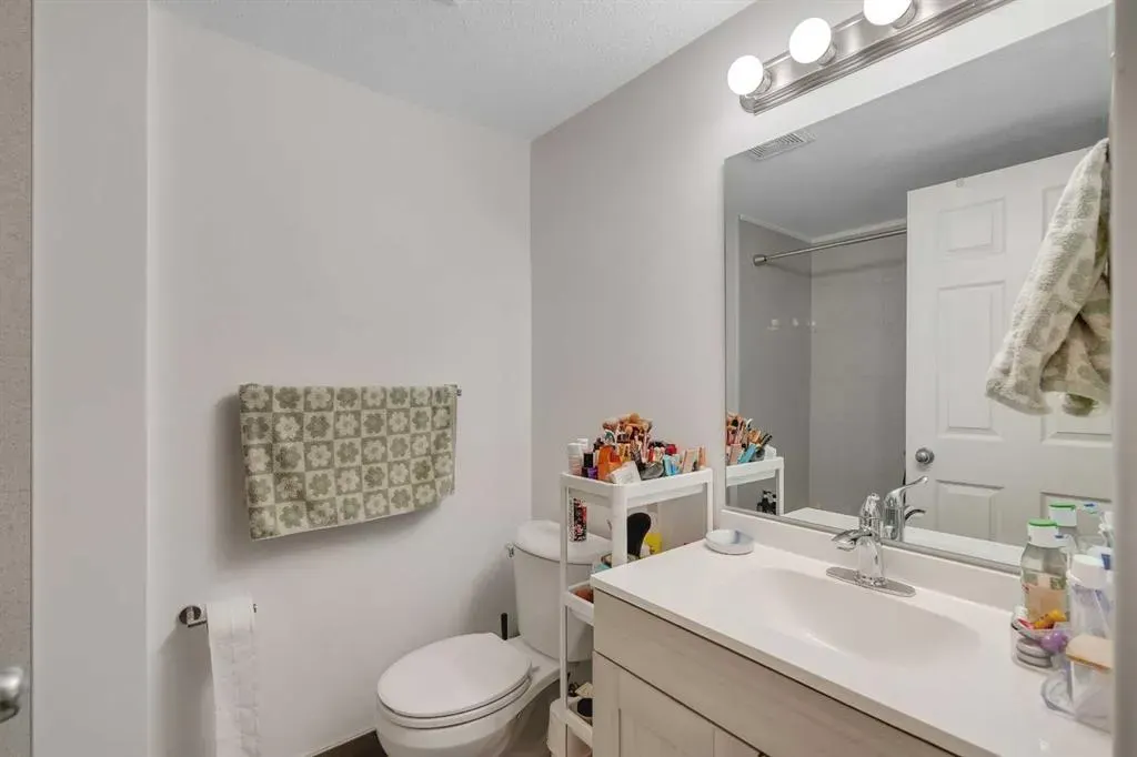 1724 26 Avenue SW, #302