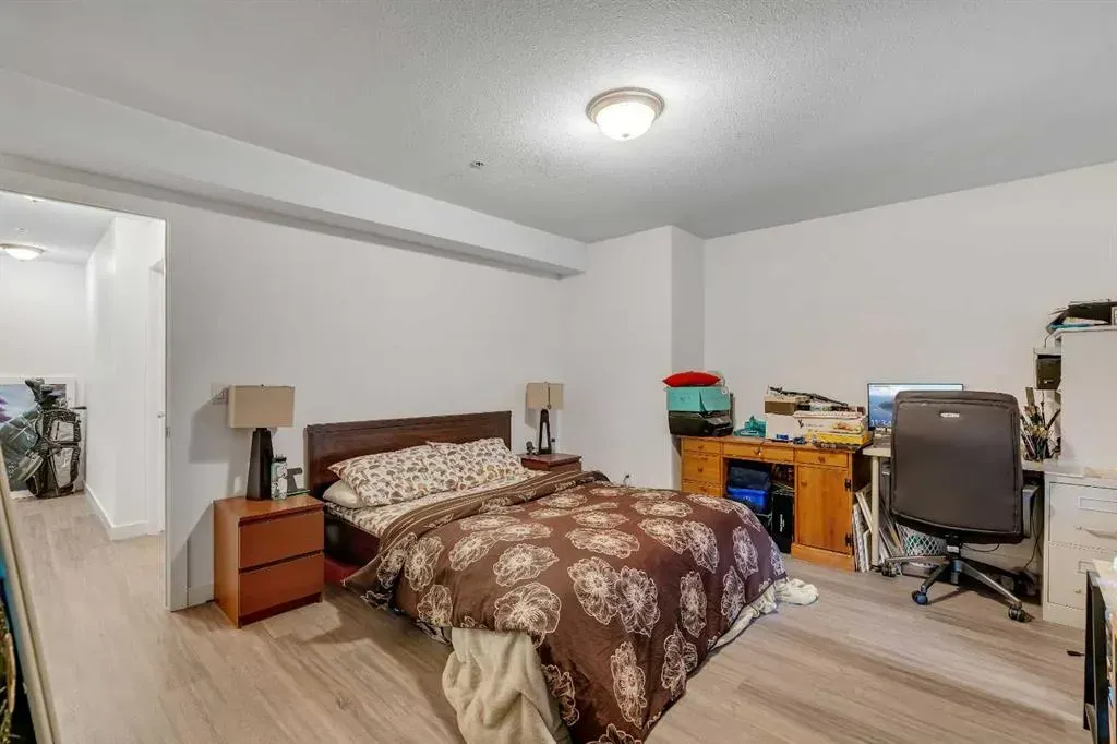 1724 26 Avenue SW, #302