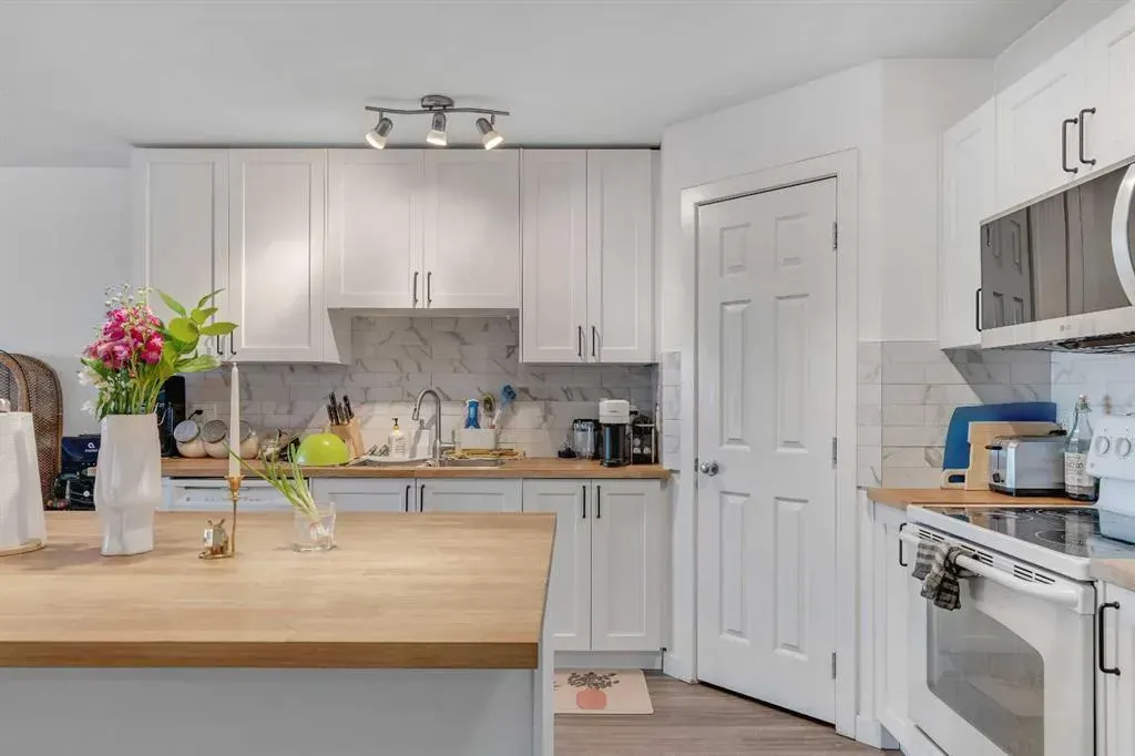1724 26 Avenue SW, #302