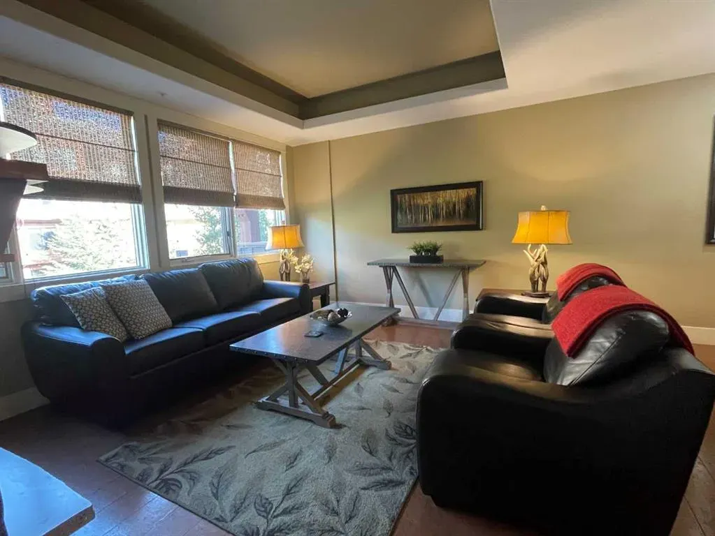 187 Kananaskis Way, #313