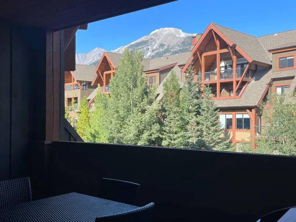 187 Kananaskis Way, #313