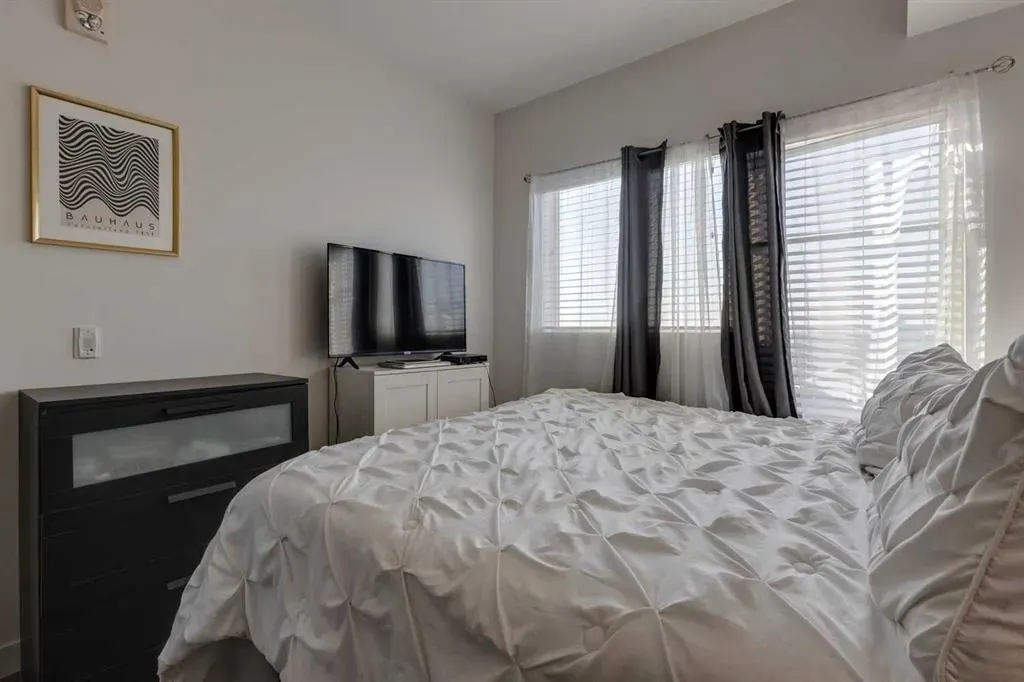 730 5 Street NE, #406
