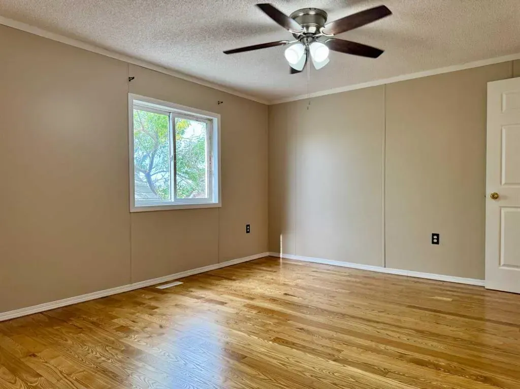 9824 104 Avenue, #6
