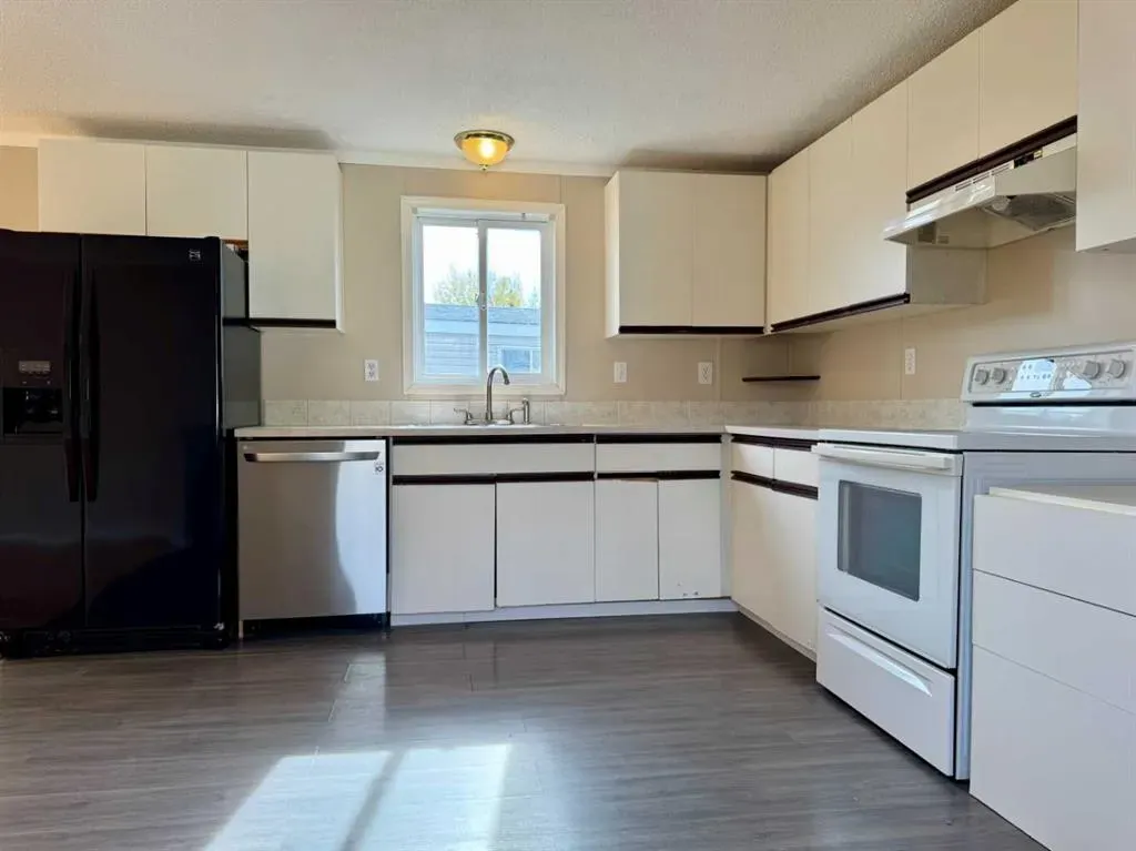 9824 104 Avenue, #6