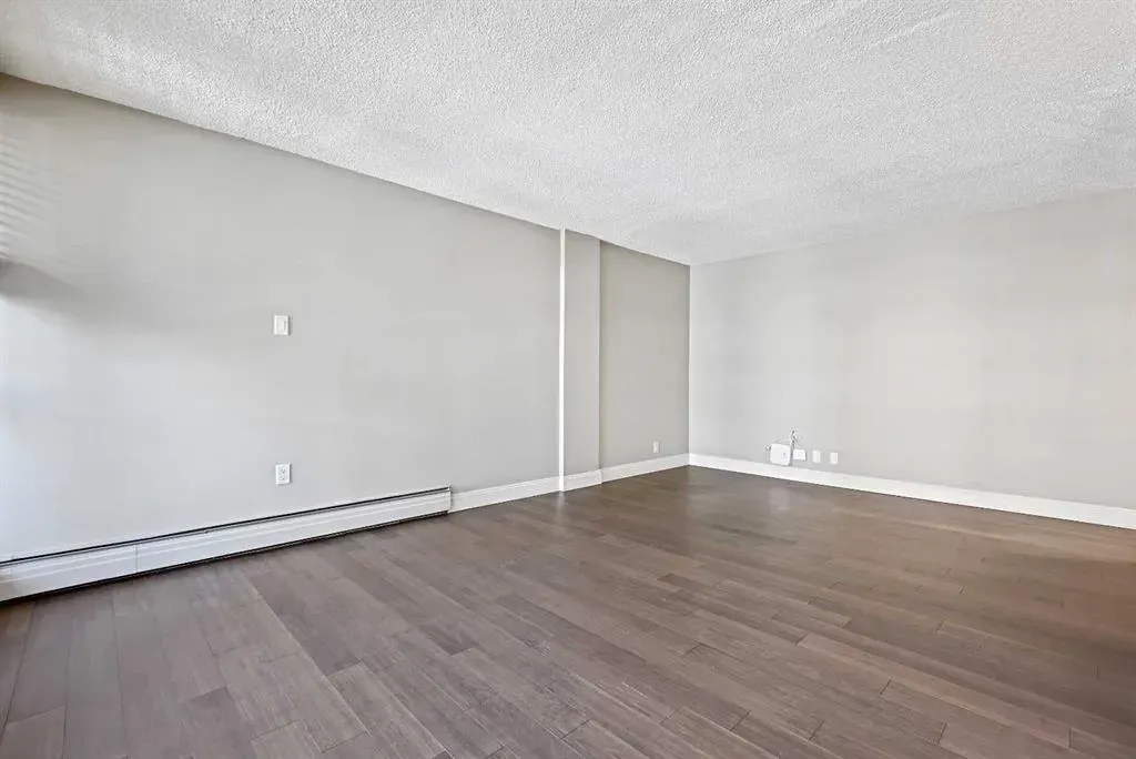 733 14 Avenue SW, #302
