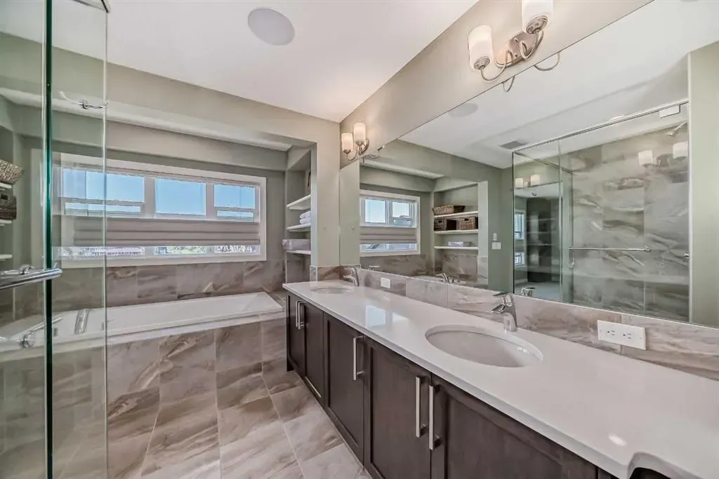 95 Cranbrook Hill SE