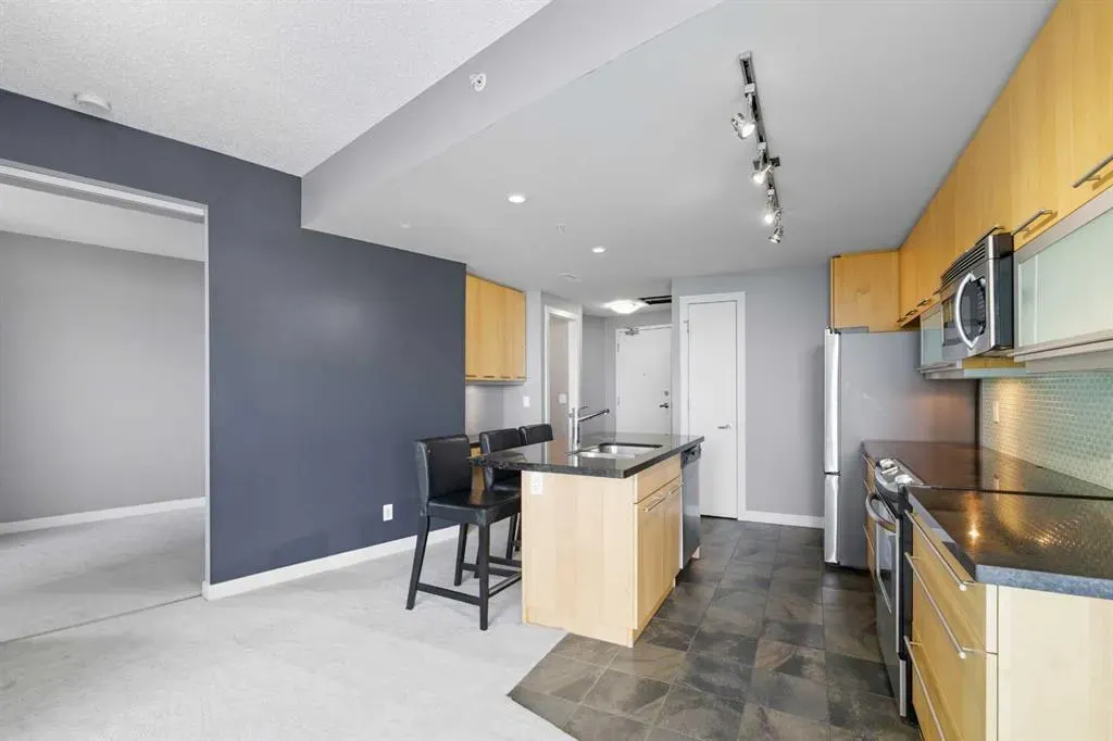 215 13 Avenue SW, #1706