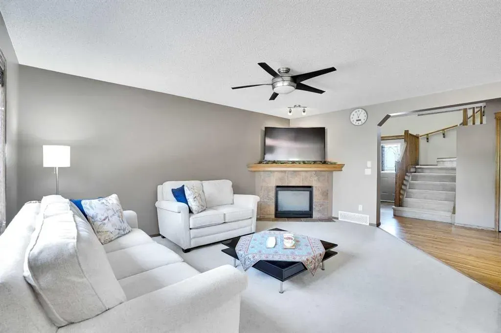 2 Tuscany Ravine Landing NW